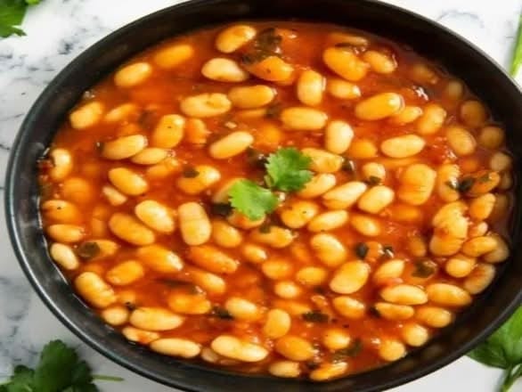 TRAY OF LOUBIA (BEANS).